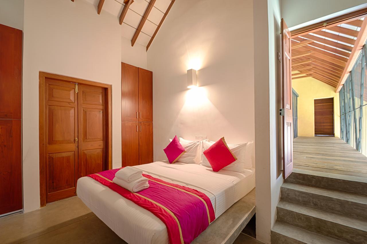 Om Shambhala Bed & Breakfast โคลอมโบ ภายนอก รูปภาพ