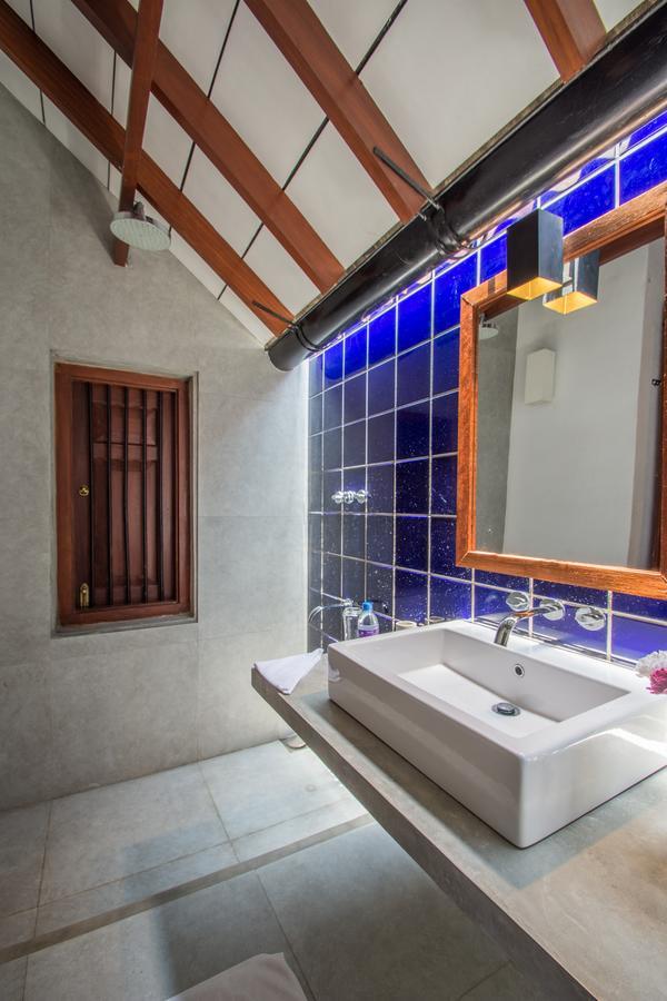 Om Shambhala Bed & Breakfast โคลอมโบ ภายนอก รูปภาพ