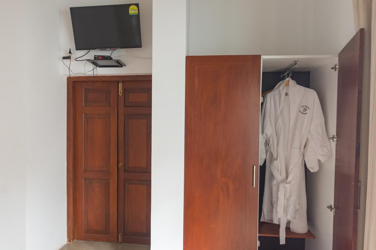 Om Shambhala Bed & Breakfast โคลอมโบ ภายนอก รูปภาพ