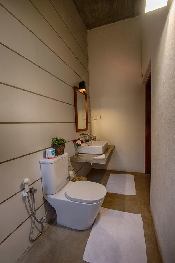 Om Shambhala Bed & Breakfast โคลอมโบ ภายนอก รูปภาพ