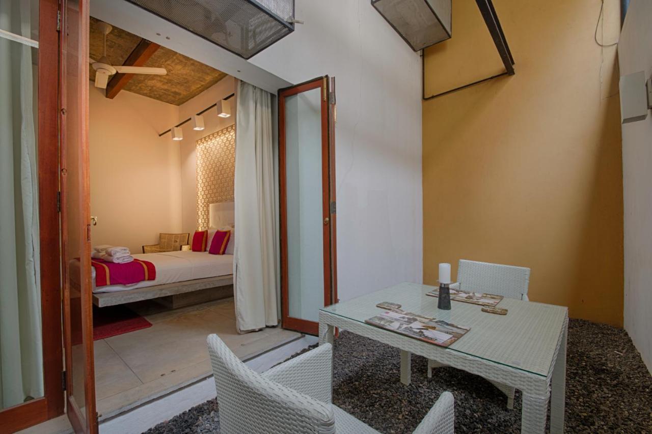 Om Shambhala Bed & Breakfast โคลอมโบ ภายนอก รูปภาพ