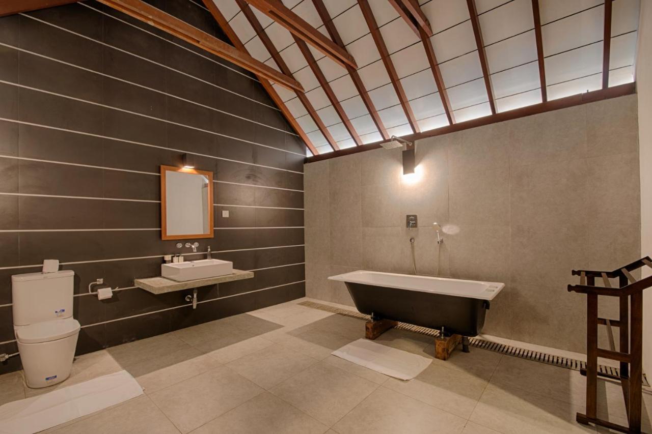 Om Shambhala Bed & Breakfast โคลอมโบ ภายนอก รูปภาพ